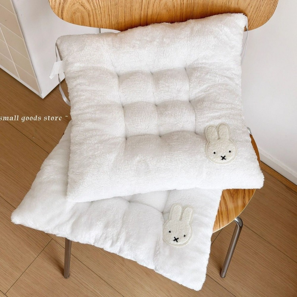 ミッフィーウサギの厚みのあるシートクッションかわいいオフィス - Home Cinema Chairs のレビューと価格